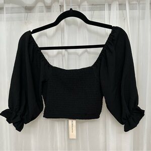 1-NWT BCBGeneration Women's Black Smocked Puff Sleeves Crop Top Size XS